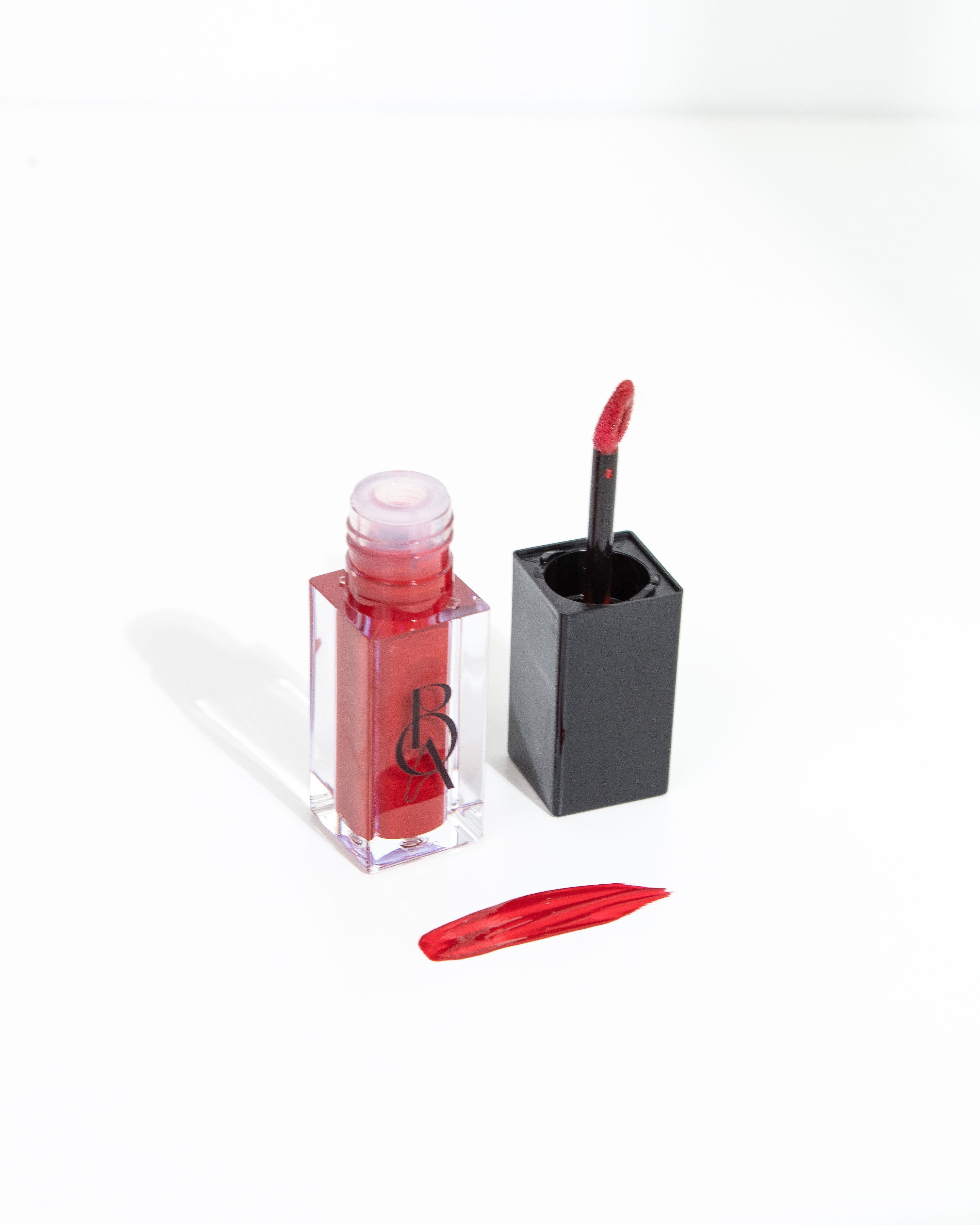Rouge à lèvres crème liquide / Teinte joues
